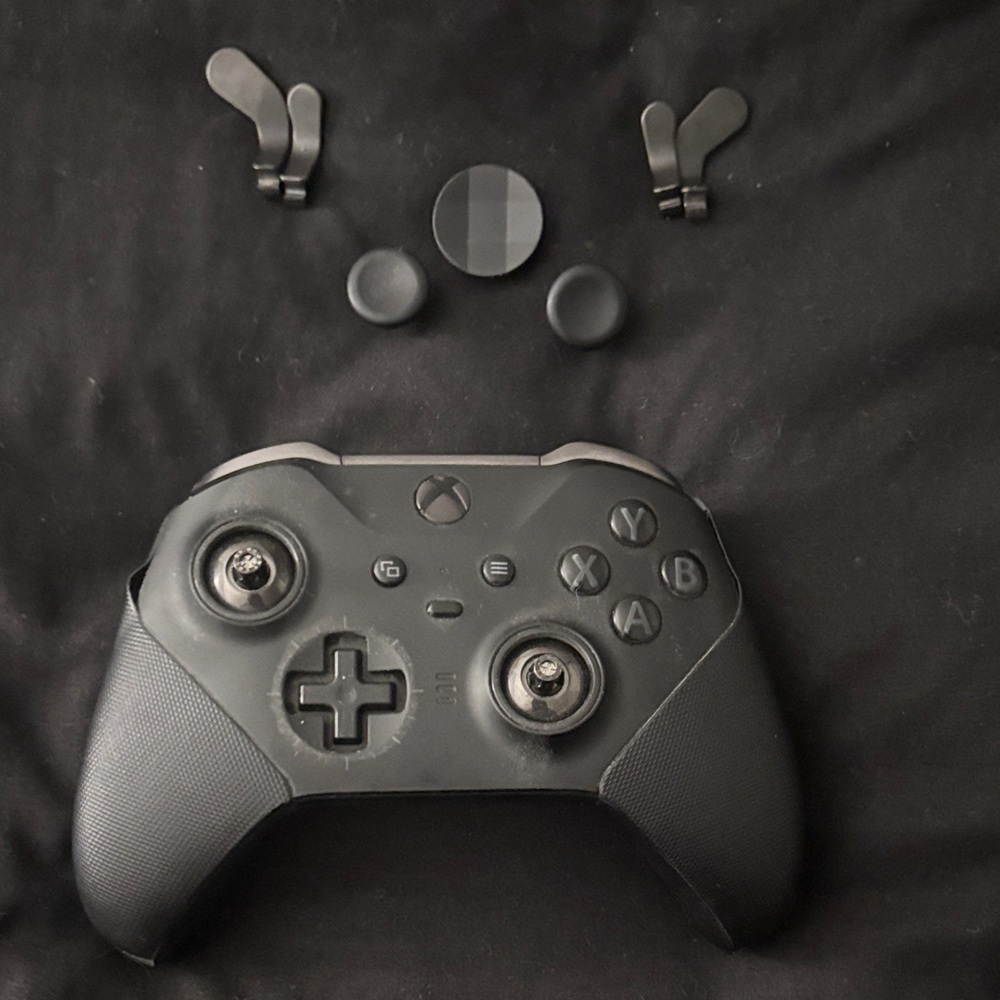 Elite Black Wireless Gaming Controller